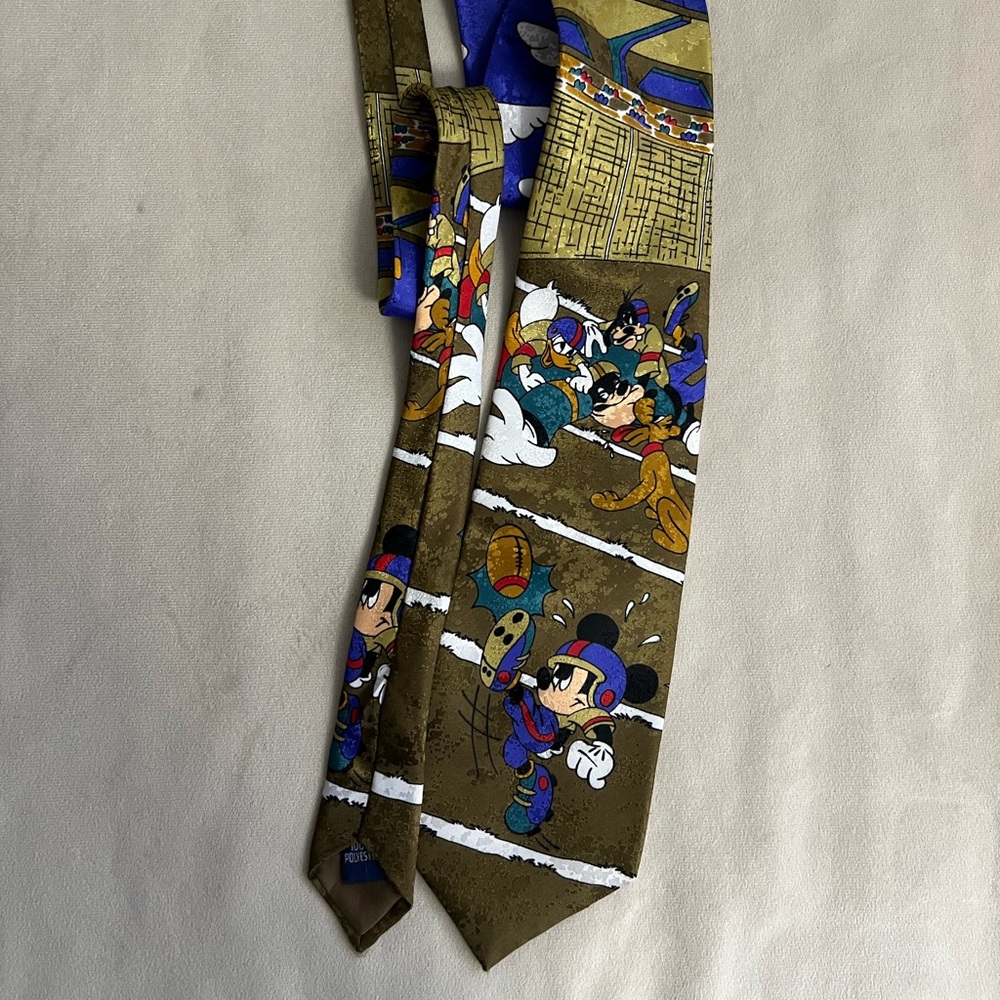 🏈 VINTAGE DISNEY MICKEY UNLIMITED FOOTBALL TIE – MADE IN GERMANY 🏈